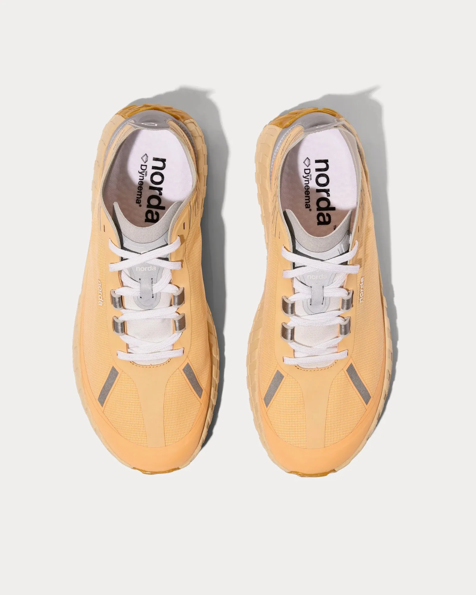 001 Rhodotus Running Shoes