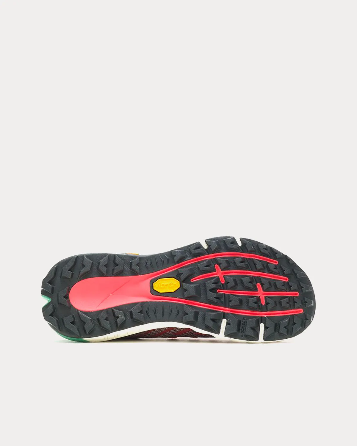Agility Peak 4 Coral Running Shoes