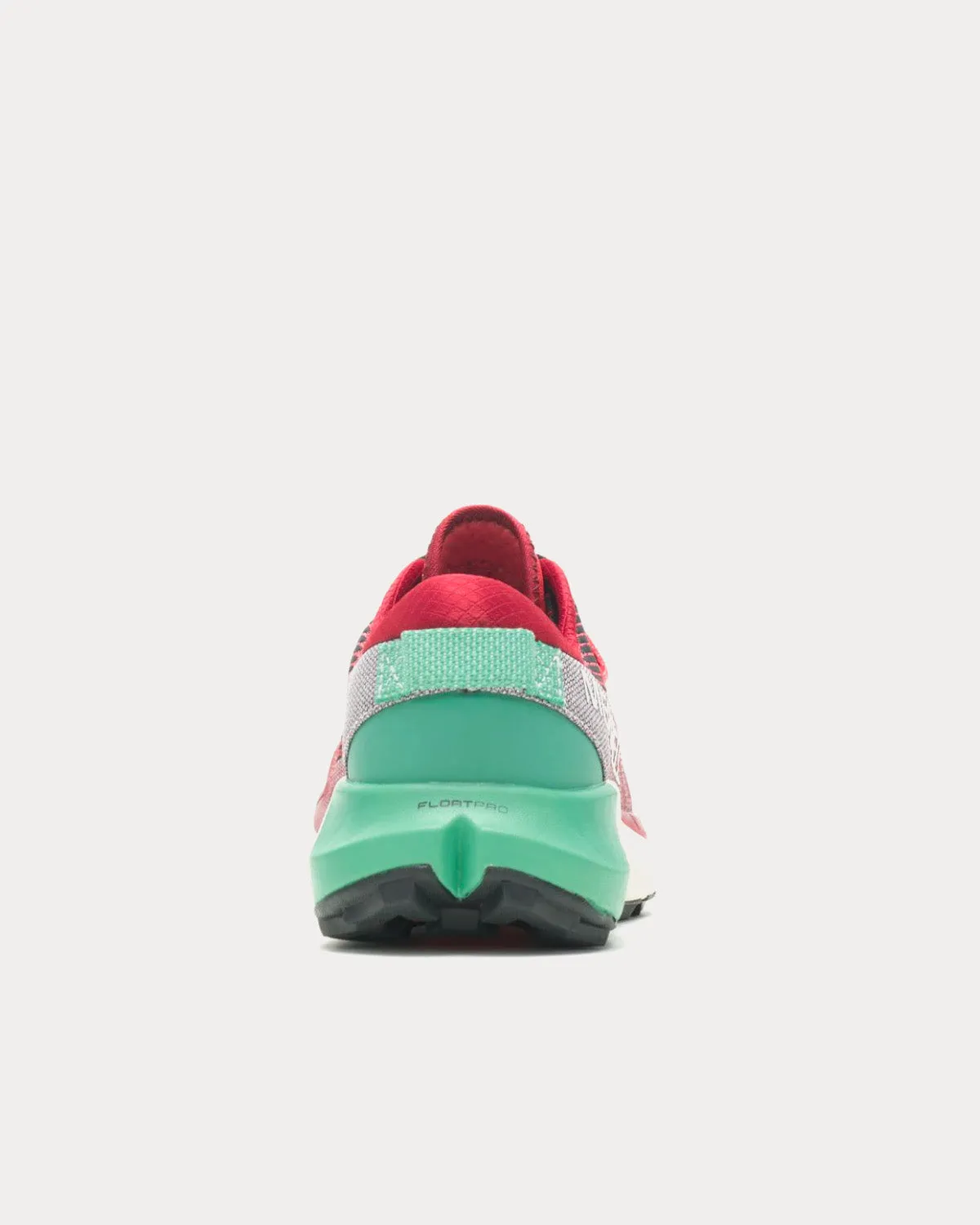 Agility Peak 4 Coral Running Shoes