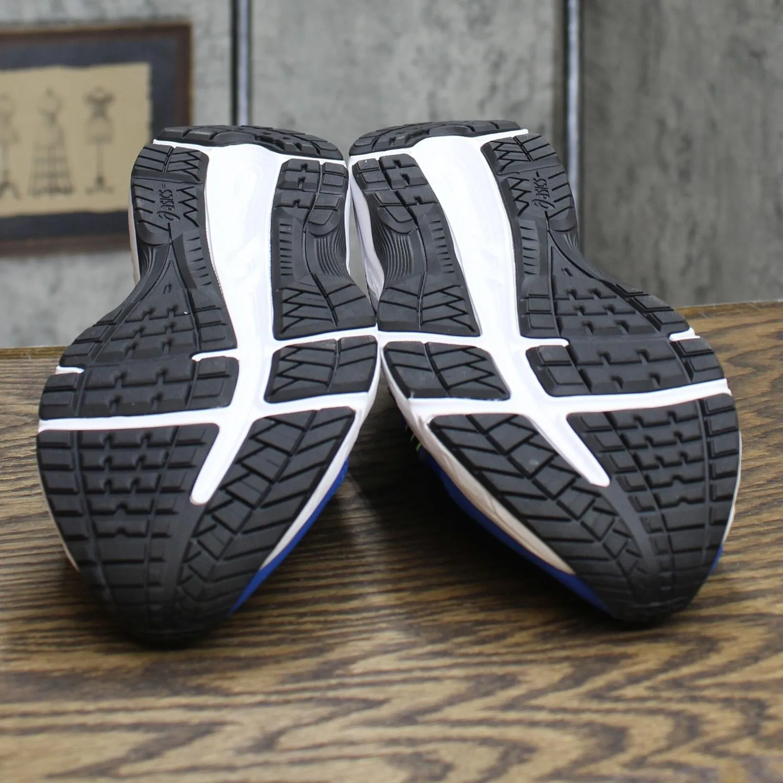 Asics Kids Contend 6 Grade School Running Shoes 1014A086