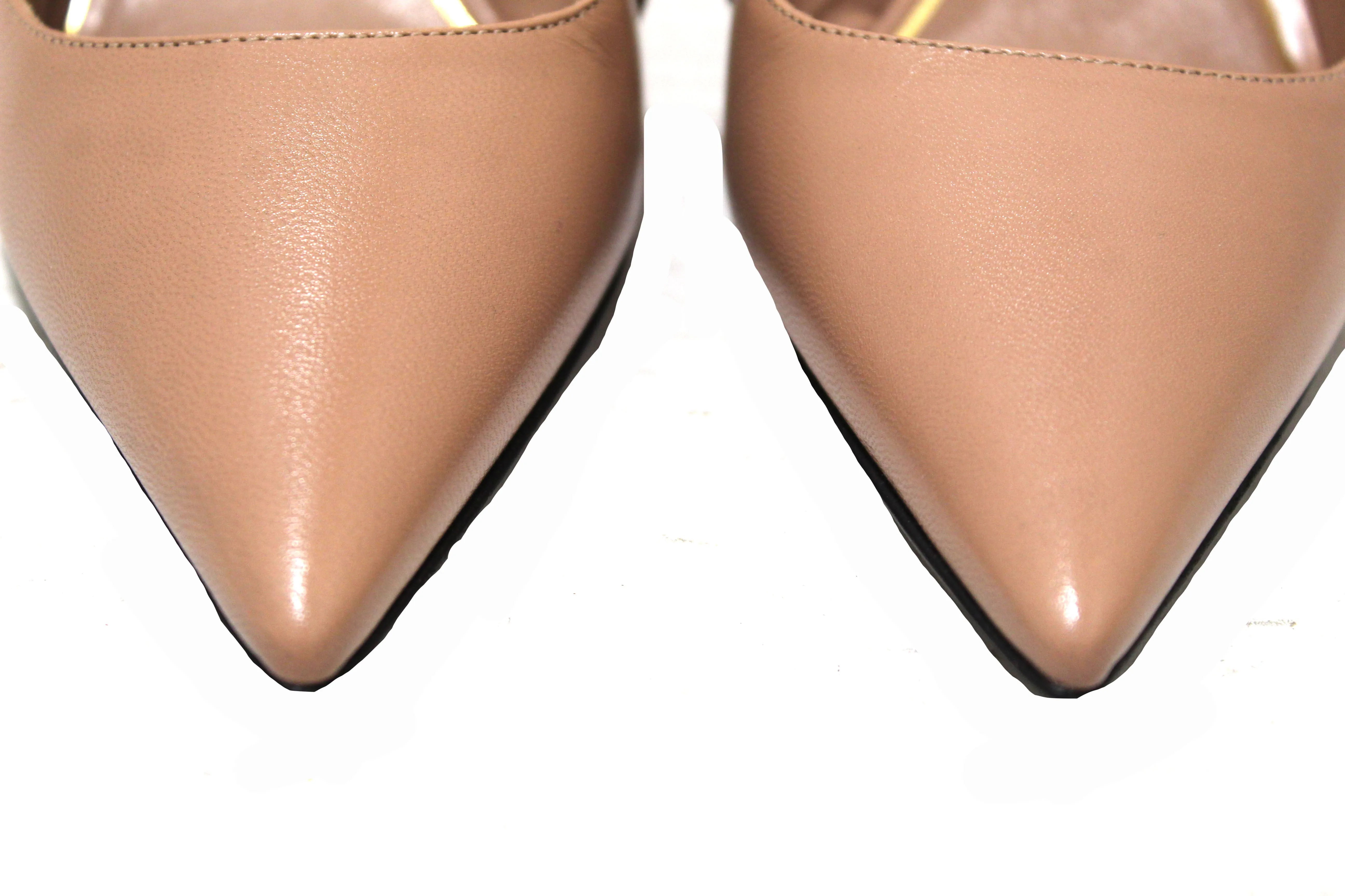 Authentic Valentino Garavani Rockstud Slingback Pump Beige Smooth Leather with Sculpted Heel