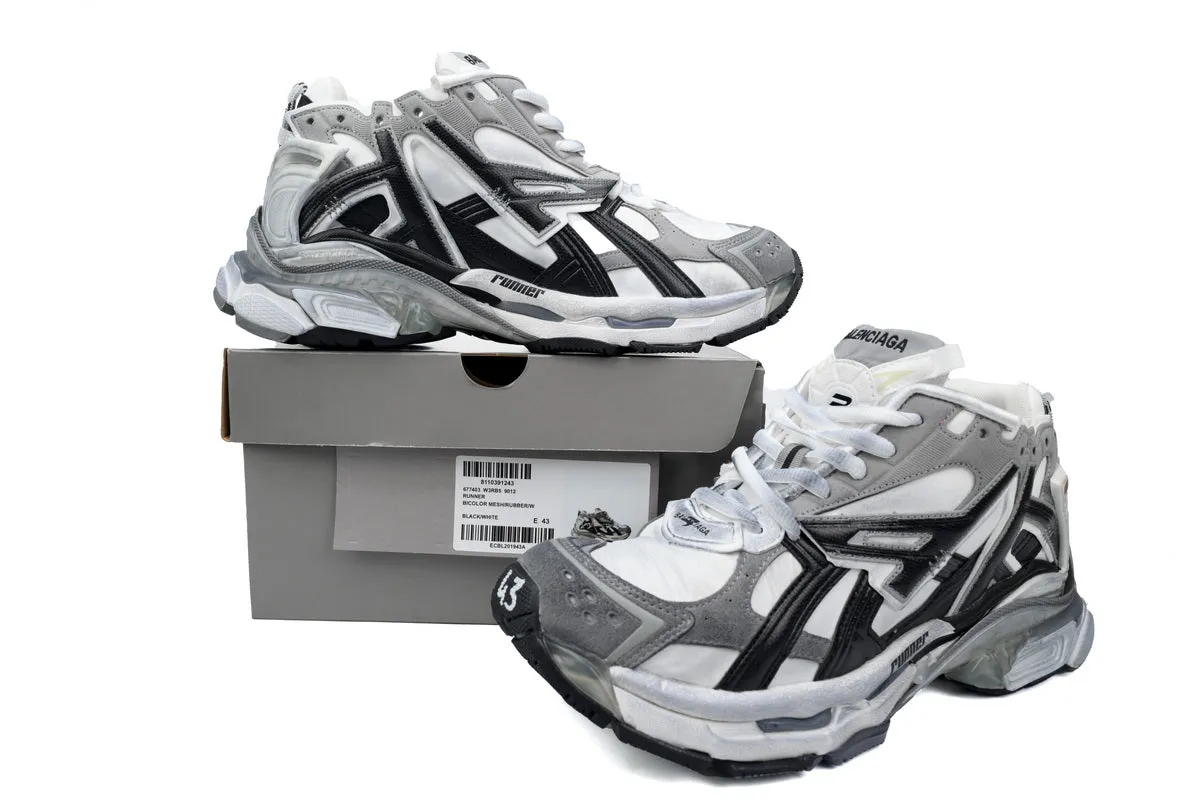 Balenciaga Runner White Grey Sneaker