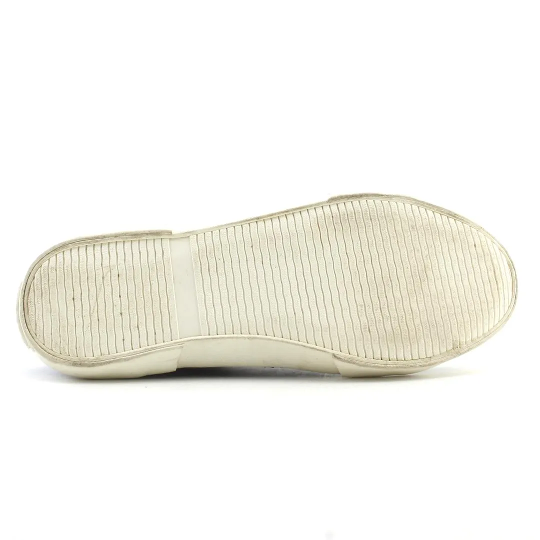 CARVELA .
