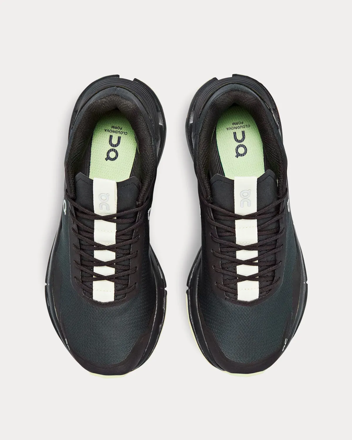 Cloudnova Form Black / Hay Running Shoes