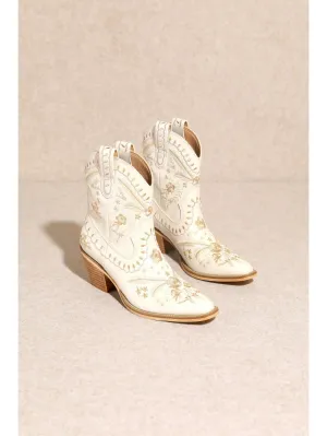 Corral Point Toe Floral Boots
