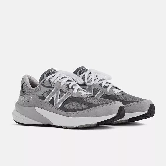 NEW BALANCE- WOMEN'S W990GL6 ATHLETIC SHOE