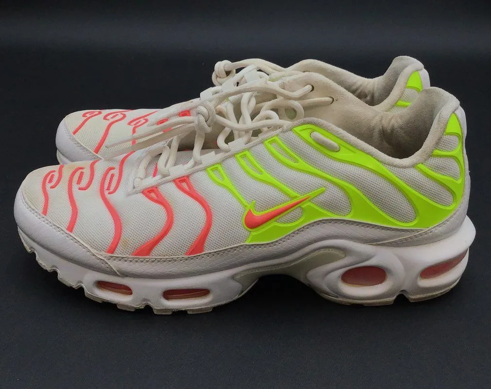 Nike Women's Air Max Plus SE 862201-102 White Athletic Shoes - Size 8