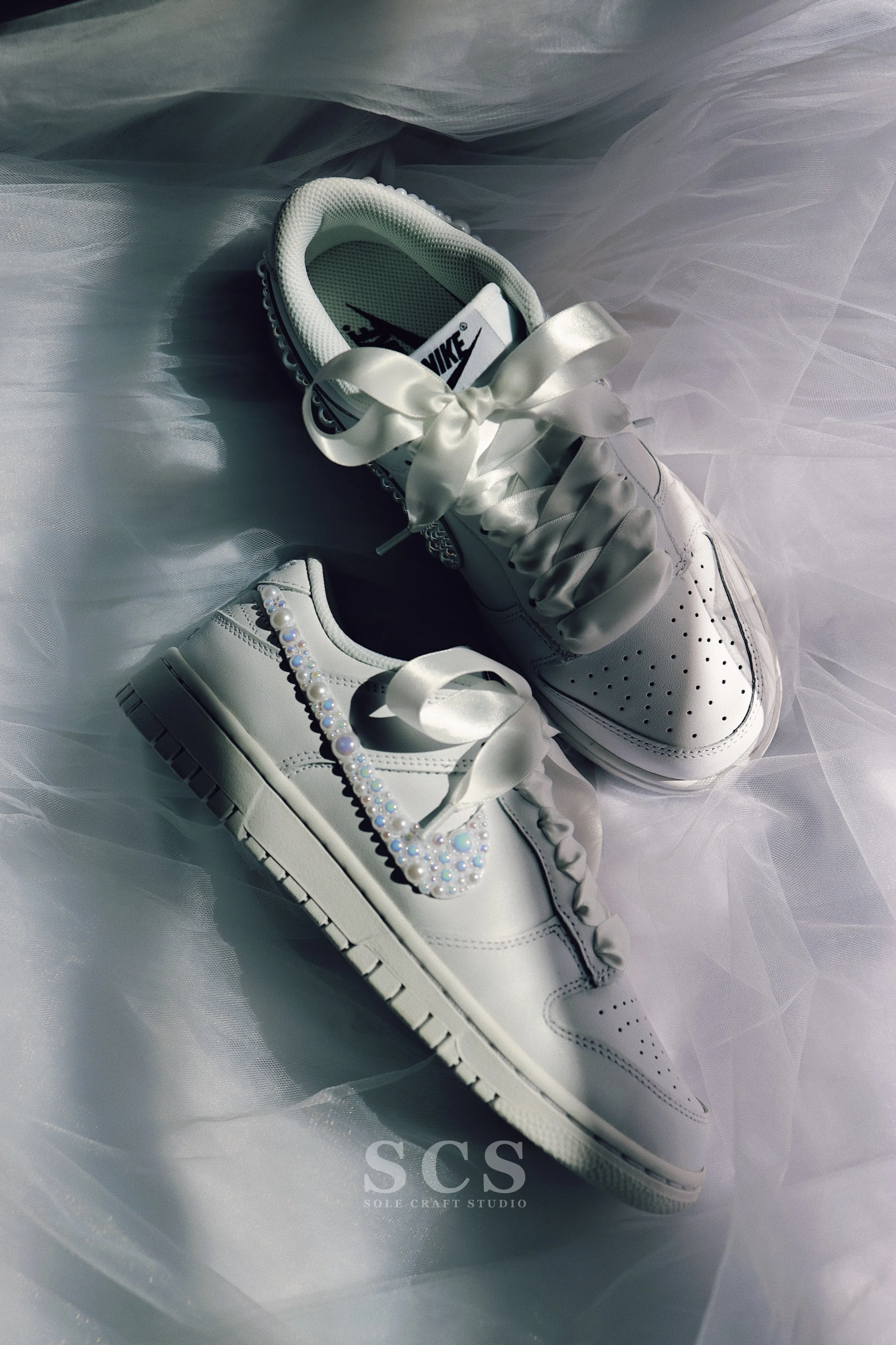 Perla Blanca Dunks
