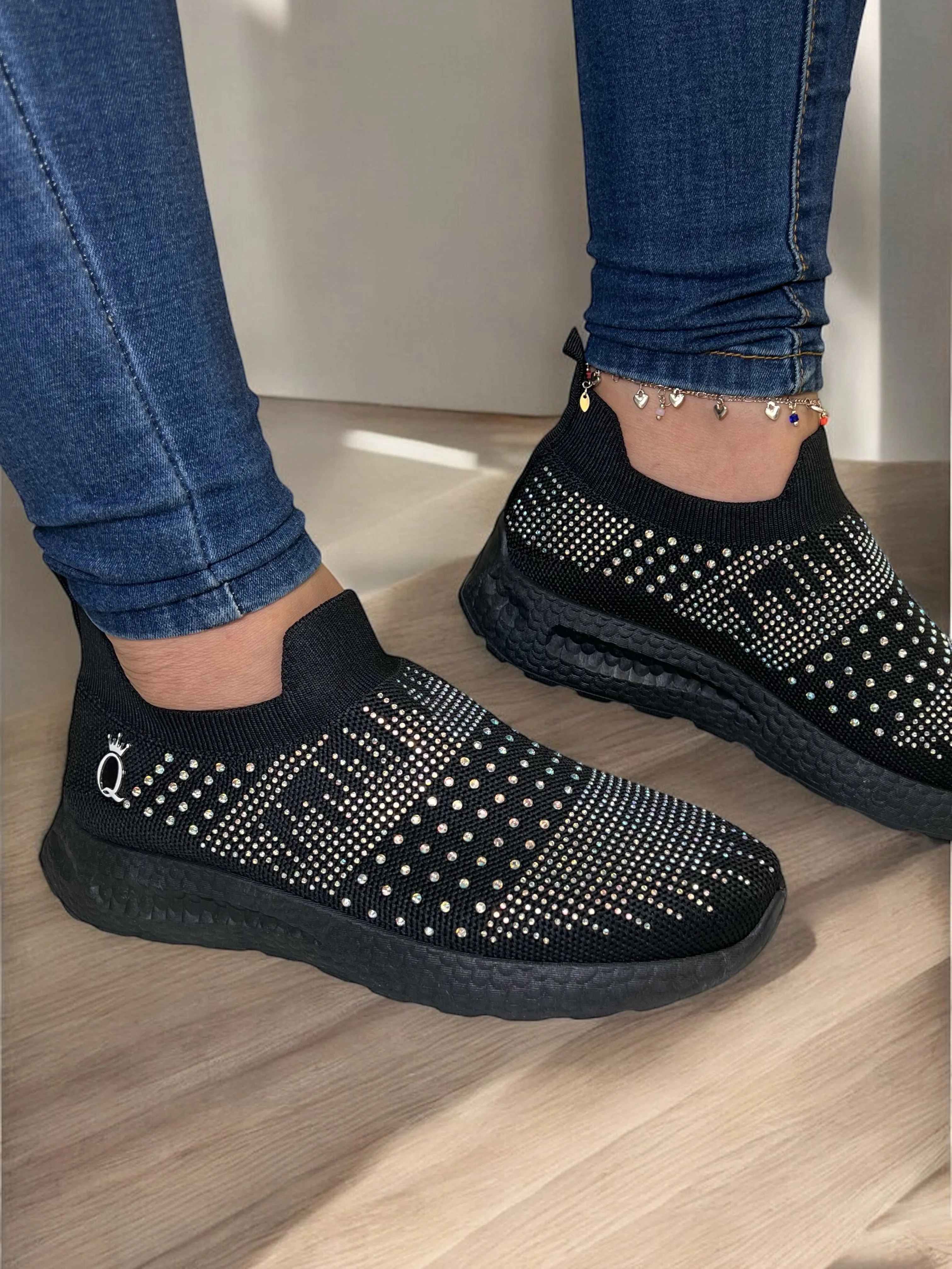 SHIDaQIN Ultra Comfort Knit Slip On Sneakers