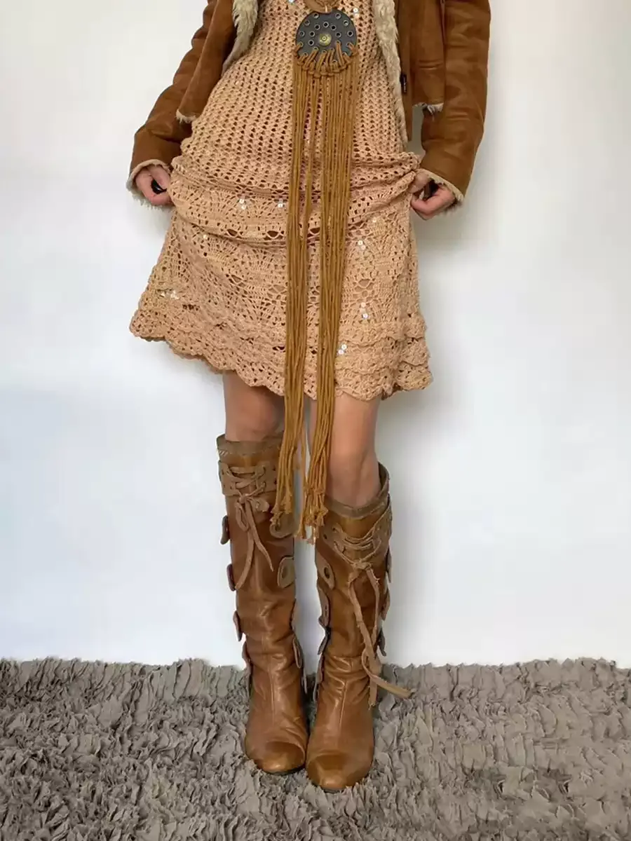Vintage-Inspired Light Brown Cowgirl Boots with Round Toe – Cowgirl Boots for Wedding