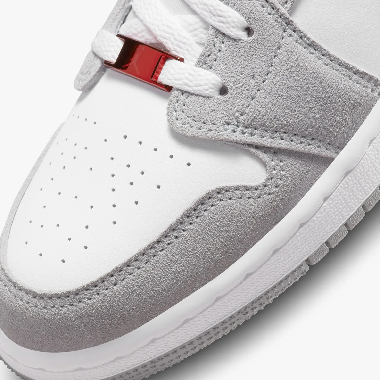 Women's / GS Air Jordan 1 Low SE "Light Smoke Grey Red" (DM0589-016)