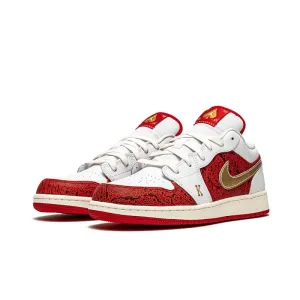 Women's / GS Air Jordan 1 Low SE "Spades" (White/University Red/Metallic Gold)(DJ5186-100)