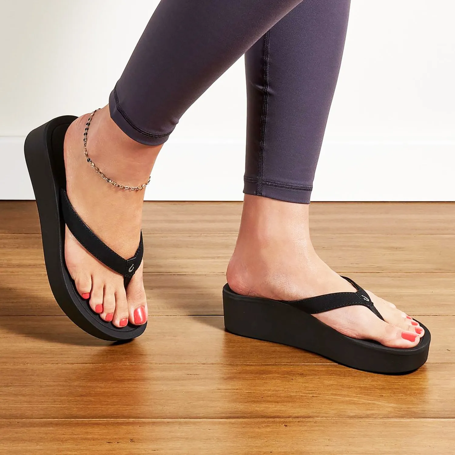 Women's OluKai Pi'o Lua Black Synthetic